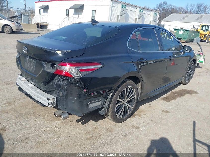 2019 TOYOTA CAMRY VIN: 4T1B11HK7KU166704