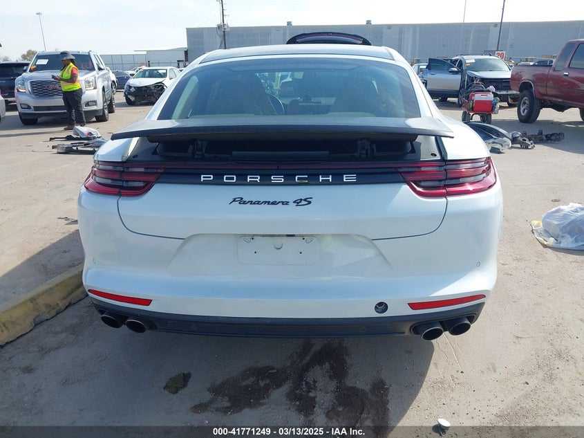 2018 PORSCHE PANAMERA 4S - WP0AB2A78JL134681
