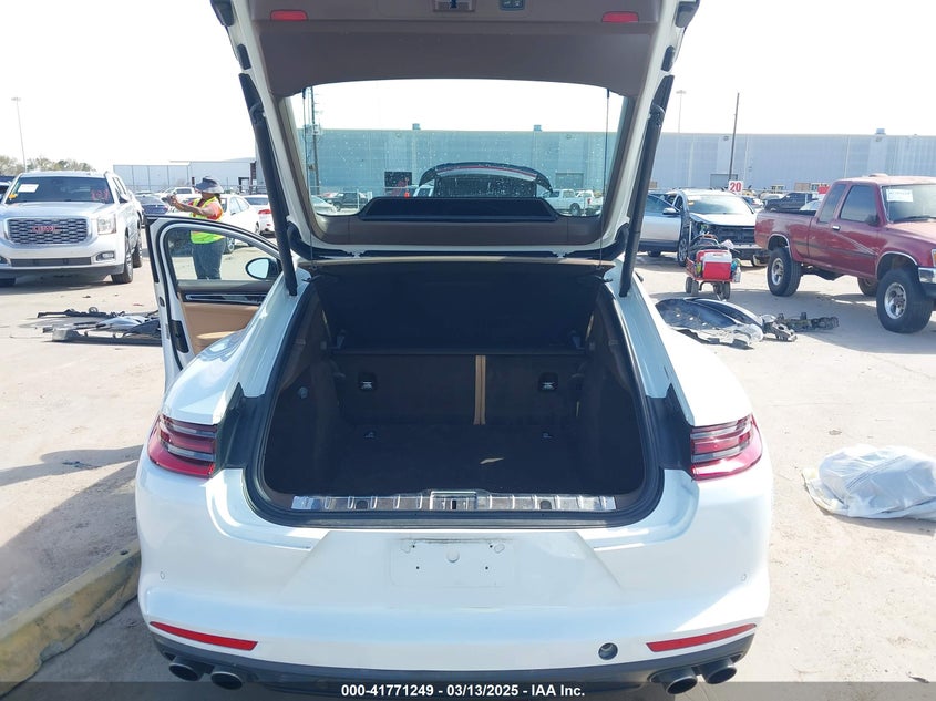 2018 PORSCHE PANAMERA 4S - WP0AB2A78JL134681