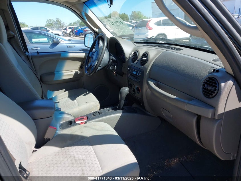 2006 JEEP LIBERTY VIN: 1J8GL48K56W143379