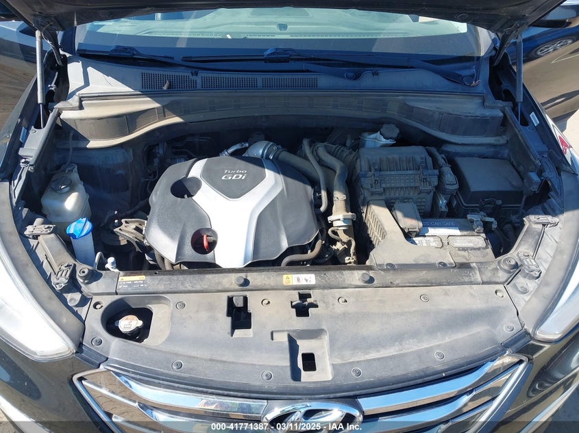 2014 HYUNDAI SANTA FE VIN: 5XYZU3LA6EG177655