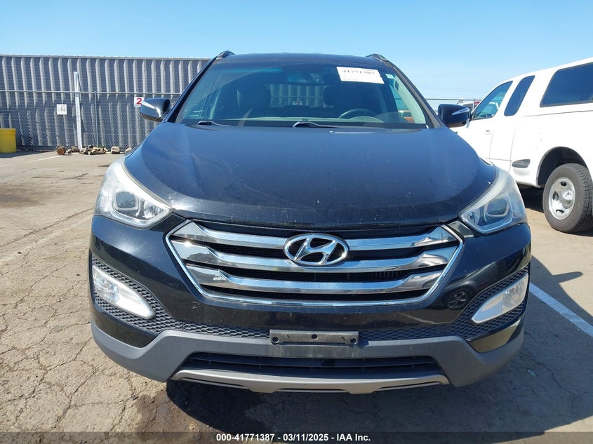 2014 HYUNDAI SANTA FE VIN: 5XYZU3LA6EG177655