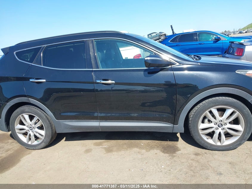 2014 HYUNDAI SANTA FE VIN: 5XYZU3LA6EG177655