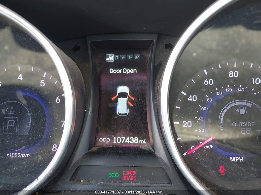 2014 HYUNDAI SANTA FE VIN: 5XYZU3LA6EG177655