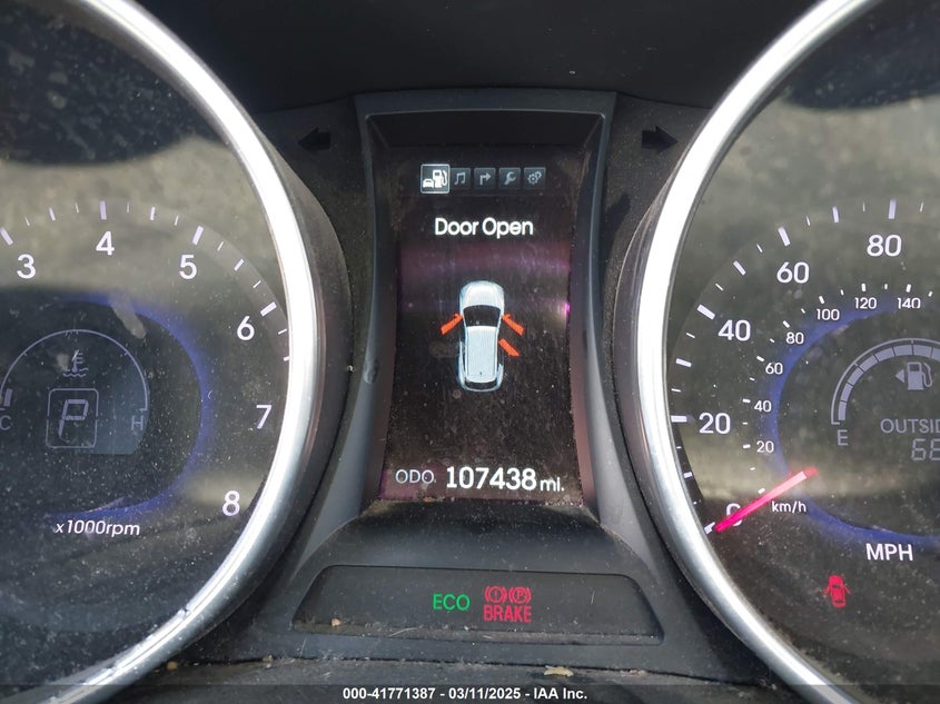 2014 HYUNDAI SANTA FE VIN: 5XYZU3LA6EG177655