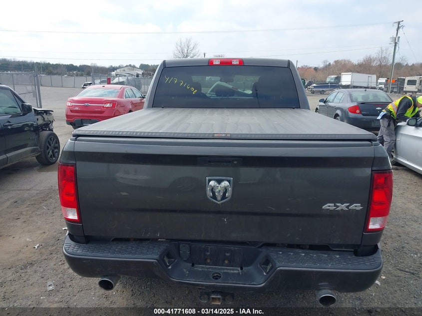 2017 RAM 1500 EXPRESS  4X4 5'7 BOX - 3C6RR7KT2HG796410