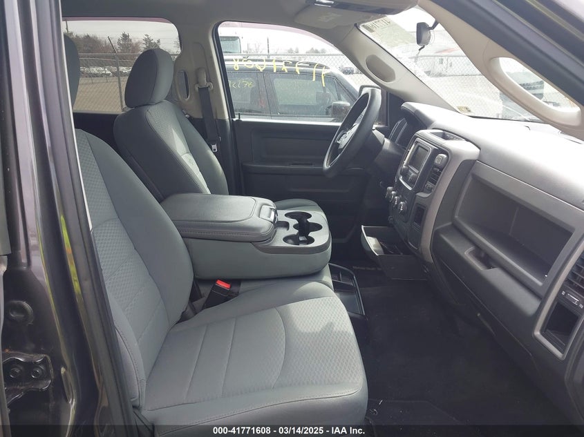 2017 RAM 1500 EXPRESS  4X4 5'7 BOX - 3C6RR7KT2HG796410