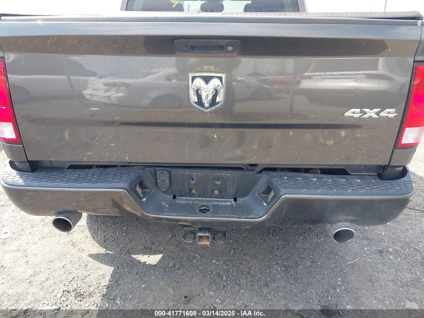 2017 RAM 1500 EXPRESS  4X4 5'7 BOX - 3C6RR7KT2HG796410