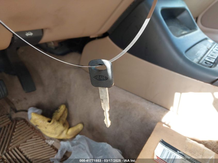 1999 Ford Explorer Eddie Bauer/Limited/Xlt VIN: 1FMZU34E0XZB66152 Lot: 41771853