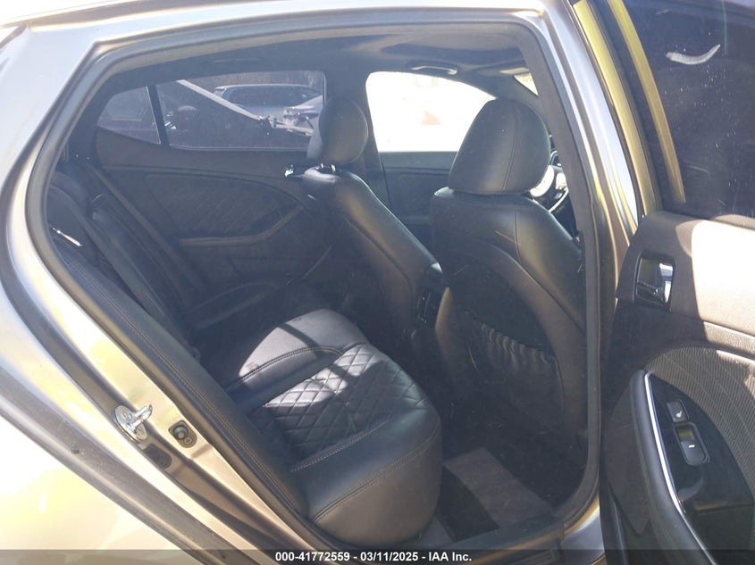 2014 KIA OPTIMA VIN: 5XXGR4A63EG285538