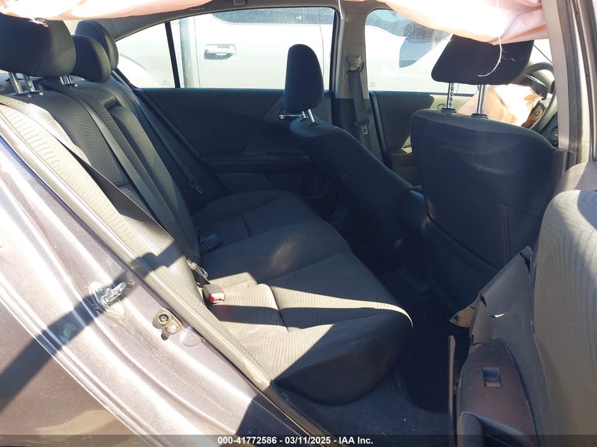 2015 HONDA ACCORD VIN: 1HGCR2F37FA208543