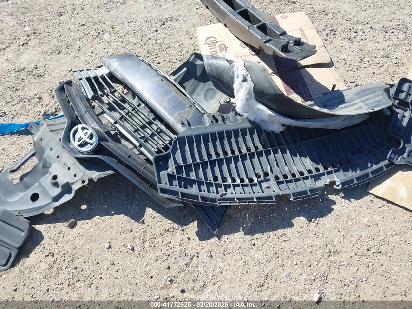 2015 TOYOTA COROLLA LE - 5YFBURHE0FP265758