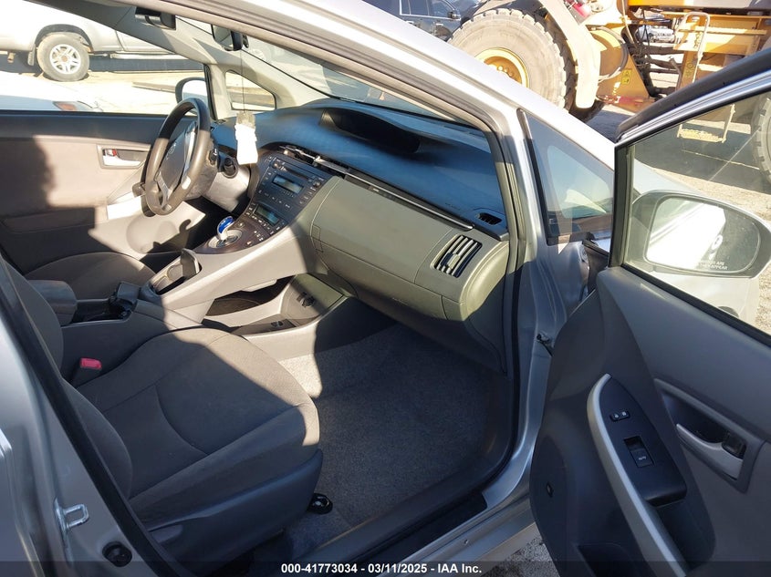 2011 TOYOTA PRIUS VIN: JTDKN3DU0B5301219