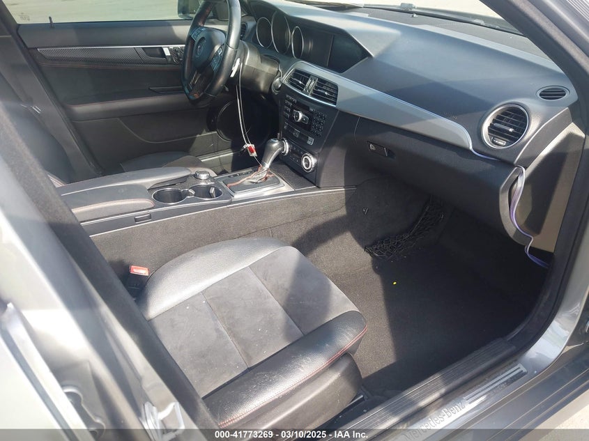 2014 MERCEDES-BENZ C 250 VIN: WDDGF4HB5EG236514