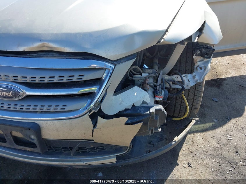 2010 FORD TAURUS VIN: 1FAHP2FW7AG105512