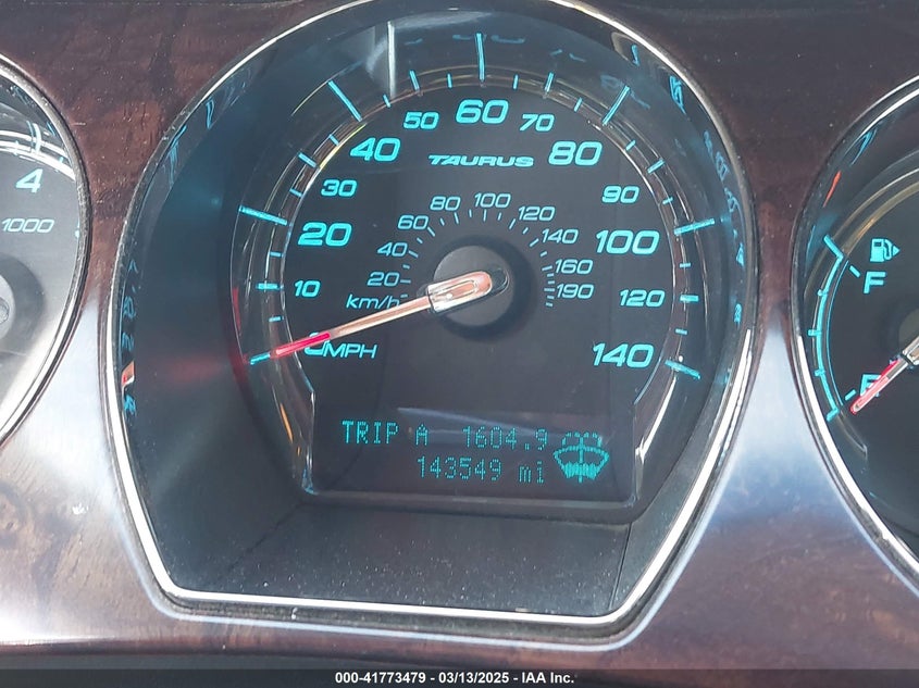 2010 FORD TAURUS VIN: 1FAHP2FW7AG105512
