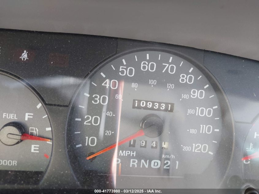 2003 Mercury Grand Marquis Gs VIN: 2MEFM74W83X671975 Lot: 41773980