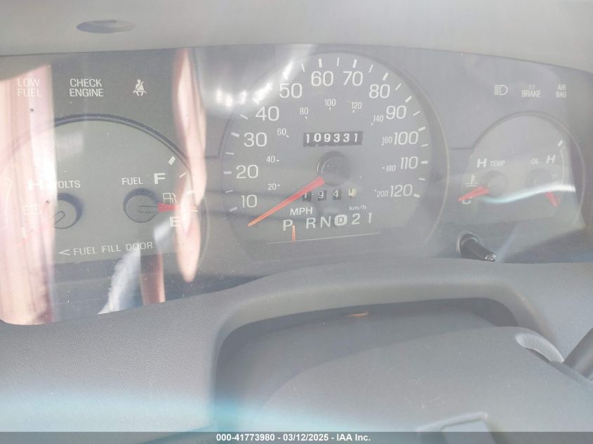 2003 Mercury Grand Marquis Gs VIN: 2MEFM74W83X671975 Lot: 41773980