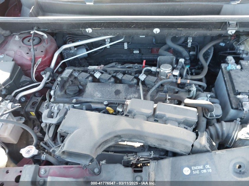 2019 TOYOTA RAV4 XLE - JTMP1RFV9KD038616