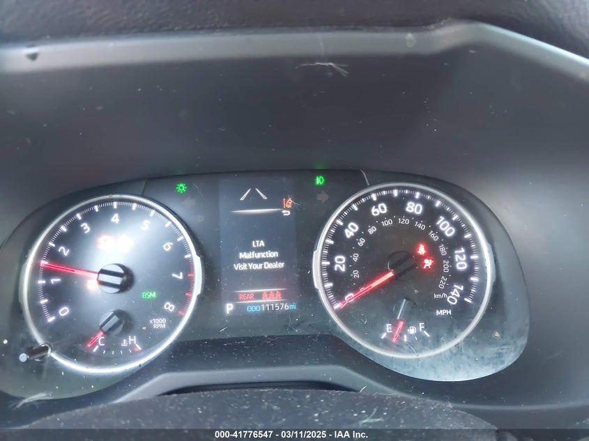 2019 TOYOTA RAV4 XLE - JTMP1RFV9KD038616