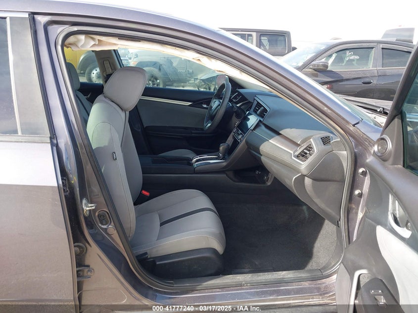 2017 HONDA CIVIC VIN: 19XFC2F70HE063247