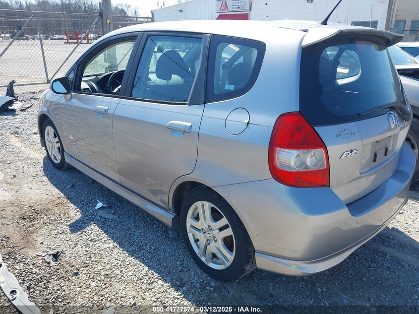 2007 HONDA FIT VIN: JHMGD386X7S057137