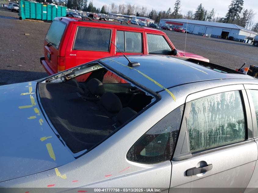 2009 FORD FOCUS VIN: 1FAHP35N49W244559