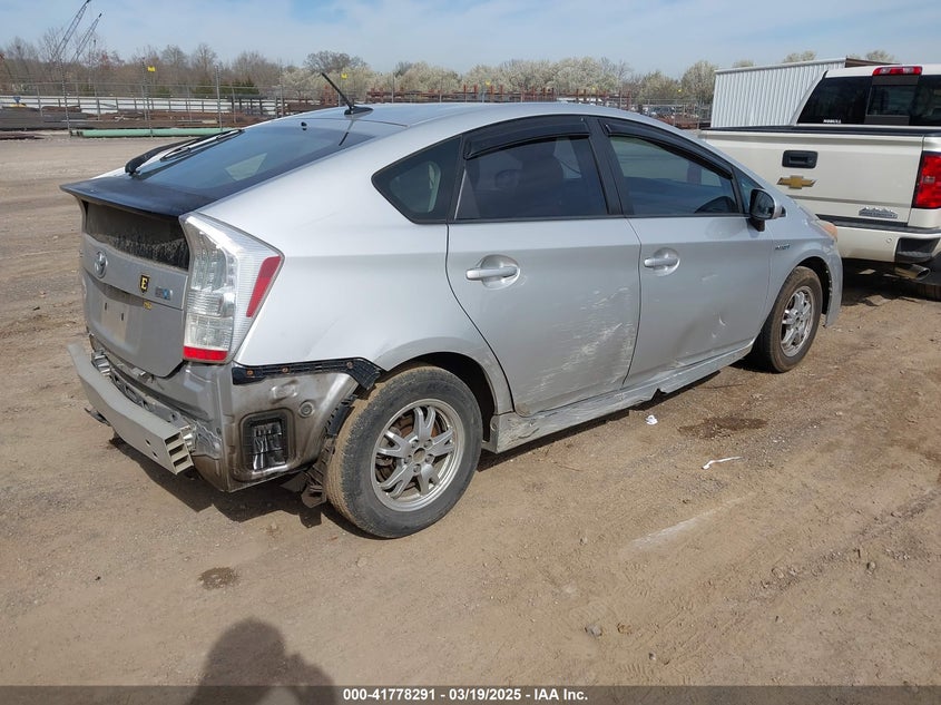 2010 TOYOTA PRIUS VIN: JTDKN3DU3A0111085