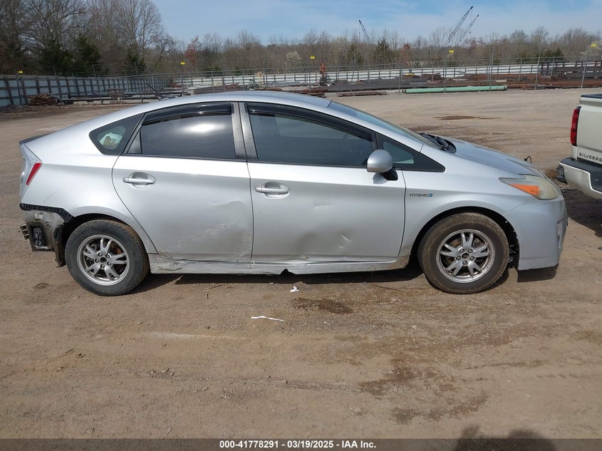 2010 TOYOTA PRIUS VIN: JTDKN3DU3A0111085