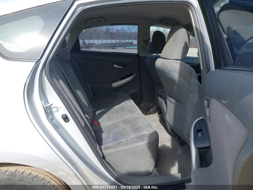 2010 TOYOTA PRIUS VIN: JTDKN3DU3A0111085