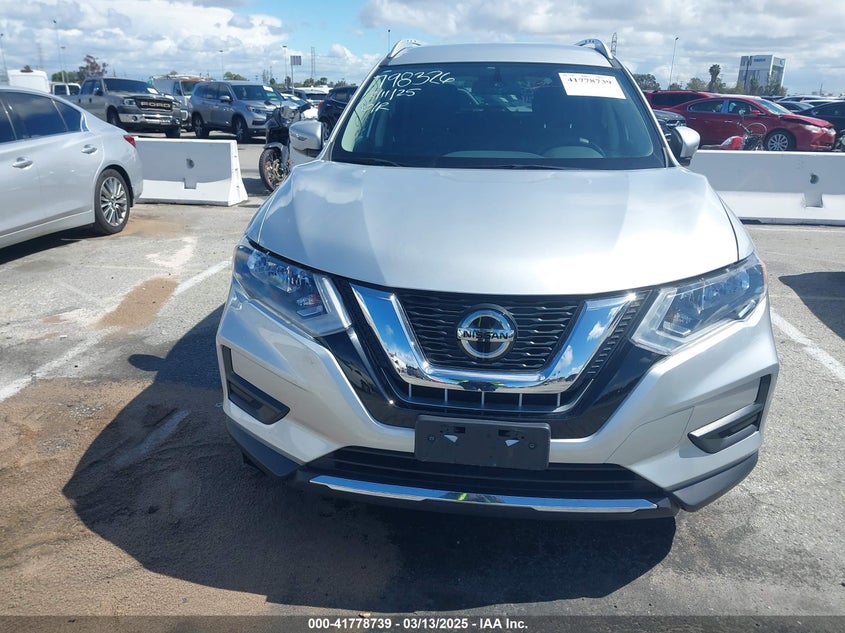 2018 NISSAN ROGUE SV - KNMAT2MT3JP618630