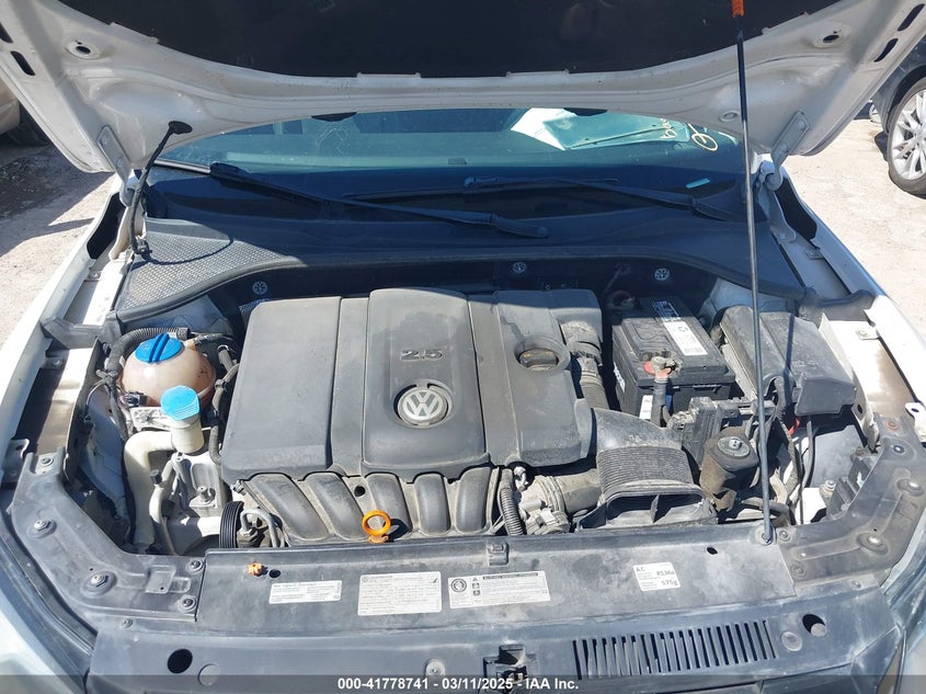 2013 VOLKSWAGEN PASSAT 2.5L SE - 1VWBP7A35DC086378