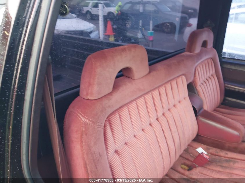 1988 Chevrolet Gmt-400 C1500 VIN: 1GCDC14K7JZ225121 Lot: 41778903