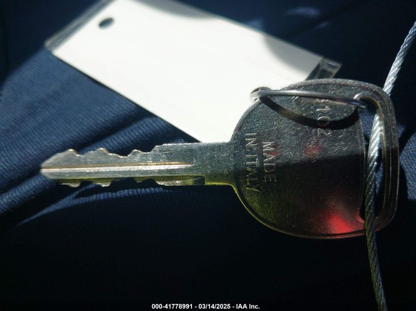 2001 Chevrolet Suburban 1500 Ls VIN: 3GNEC16T61G194042 Lot: 41778991