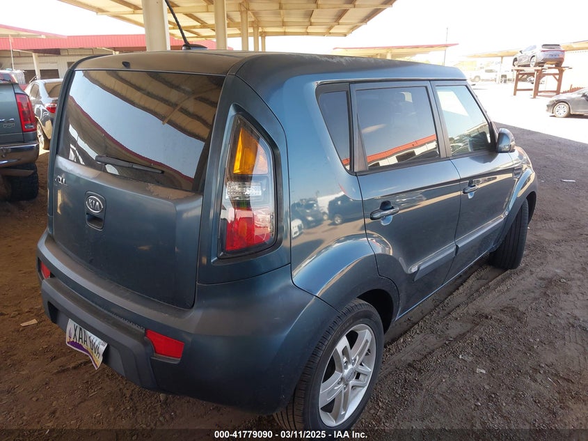 2011 KIA SOUL VIN: KNDJT2A27B7335161