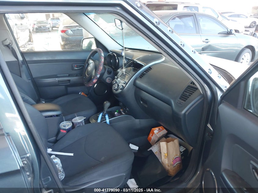 2011 KIA SOUL VIN: KNDJT2A27B7335161