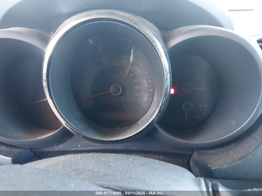 2011 KIA SOUL VIN: KNDJT2A27B7335161
