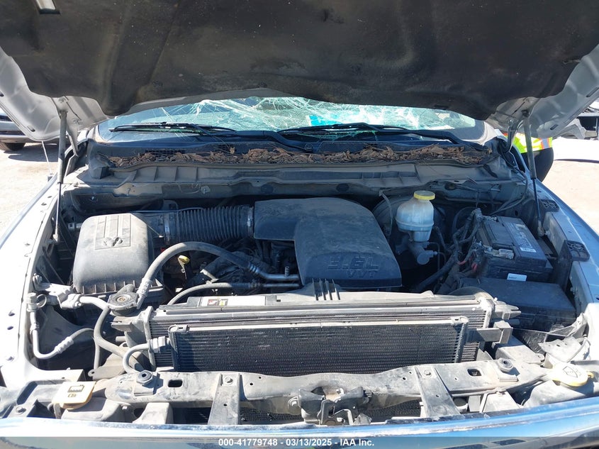 2018 RAM 1500 SLT  4X2 6'4 BOX - 1C6RR6GG7JS303857