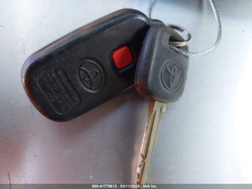 2004 Toyota Camry Le VIN: 4T1BE32K94U369332 Lot: 41779812