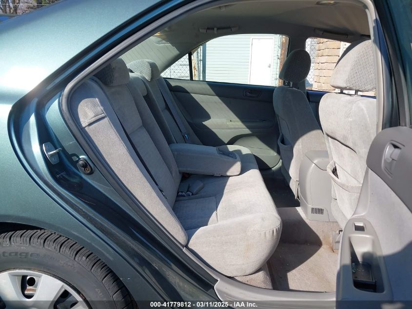 2004 Toyota Camry Le VIN: 4T1BE32K94U369332 Lot: 41779812