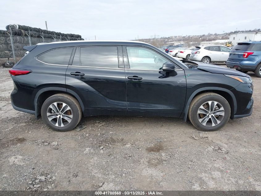 2022 TOYOTA HIGHLANDER XLE - 5TDGZRBH5NS591636