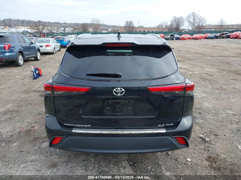 2022 TOYOTA HIGHLANDER XLE - 5TDGZRBH5NS591636