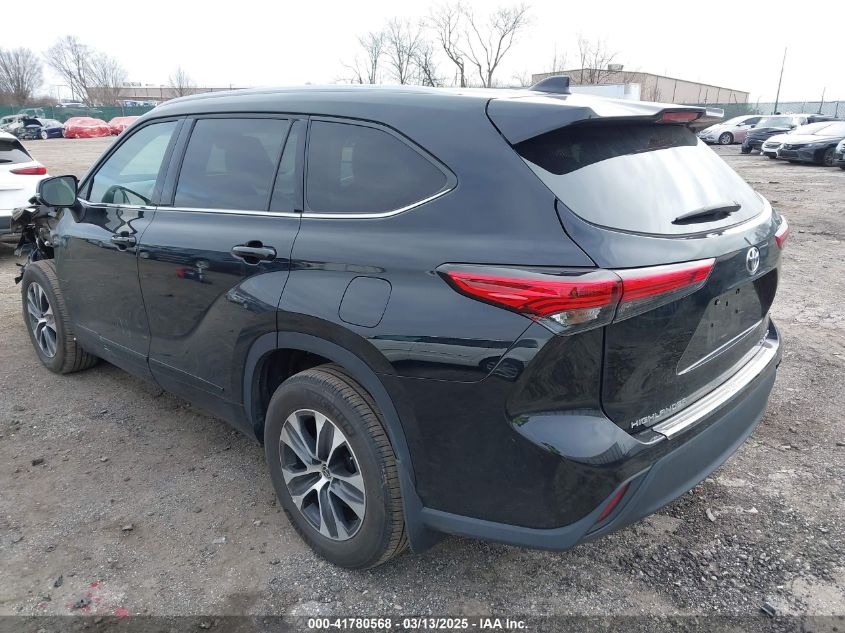 2022 TOYOTA HIGHLANDER XLE - 5TDGZRBH5NS591636