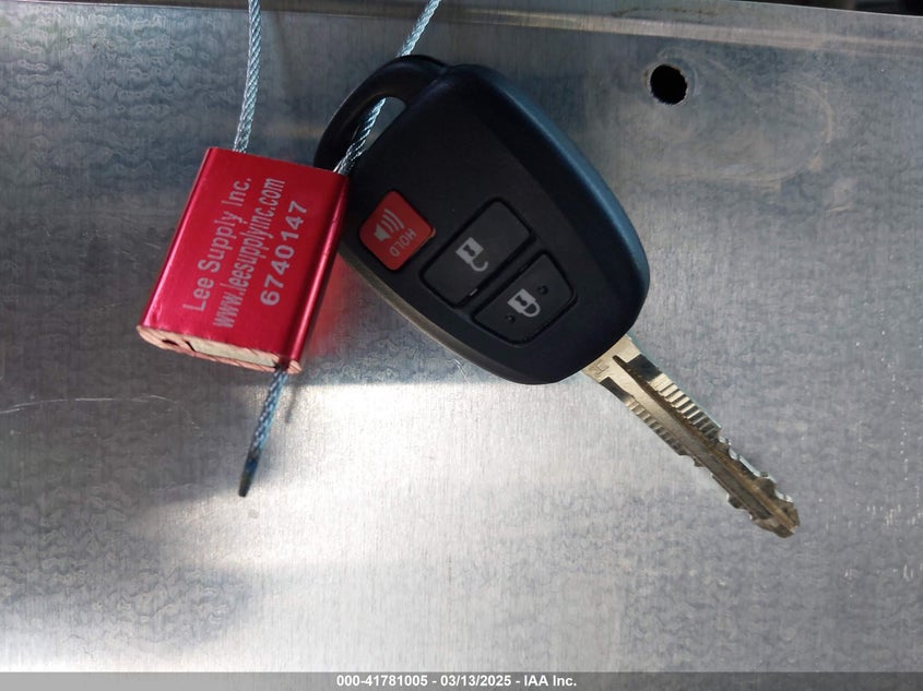 2015 TOYOTA RAV4 LE - 2T3BFREV2FW277169