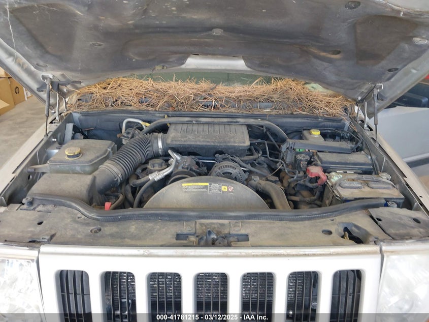 2006 Jeep Commander VIN: 1J8HG48K06C225823 Lot: 41781215