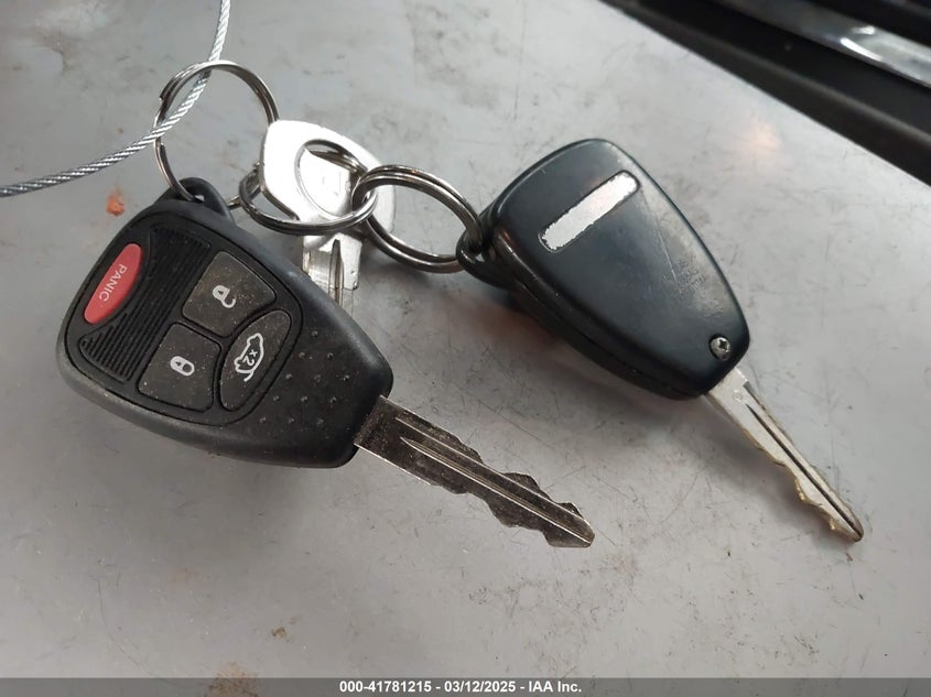 2006 Jeep Commander VIN: 1J8HG48K06C225823 Lot: 41781215