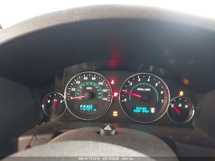 2006 Jeep Commander VIN: 1J8HG48K06C225823 Lot: 41781215