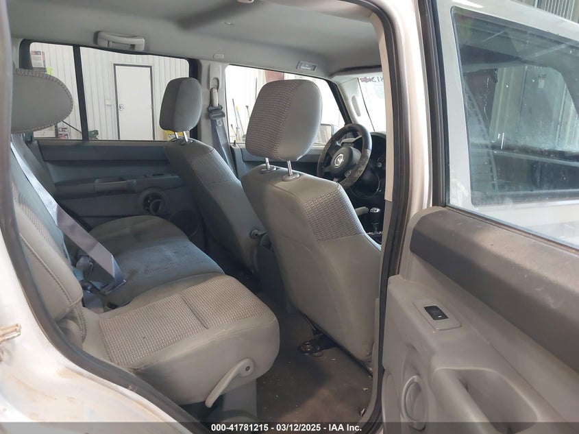 2006 Jeep Commander VIN: 1J8HG48K06C225823 Lot: 41781215