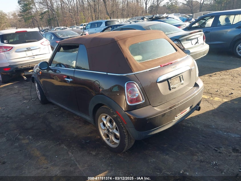 2011 MINI COOPER VIN: WMWZN3C55BT133367