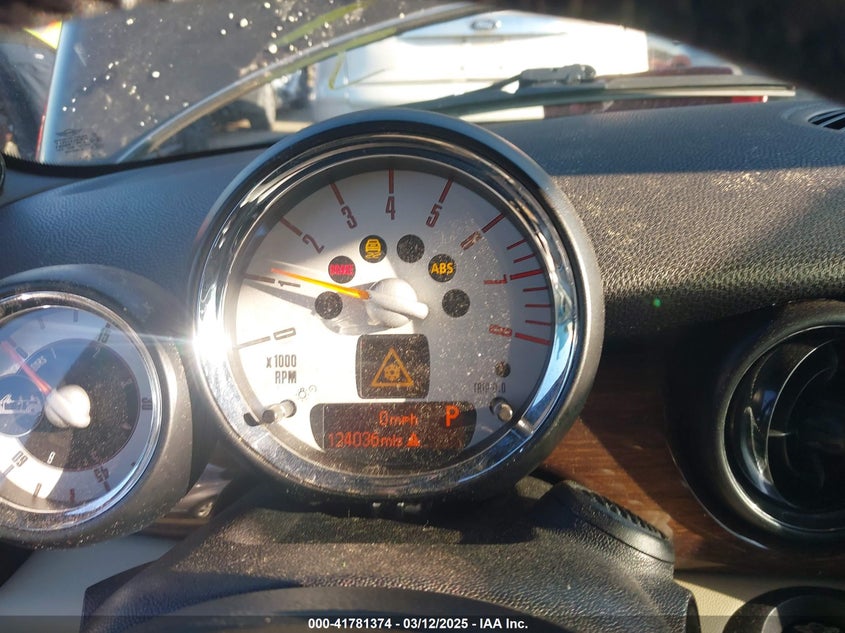 2011 MINI COOPER VIN: WMWZN3C55BT133367